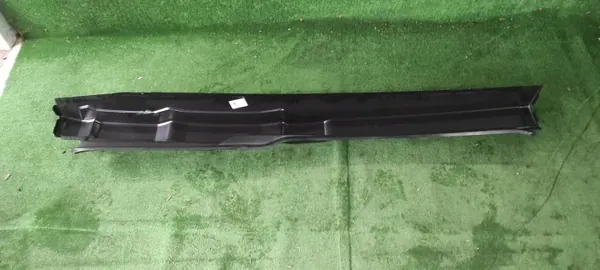 VW Crafter 7C Linke Heckpfeilerverkleidung OEM 7CA809271A image 3