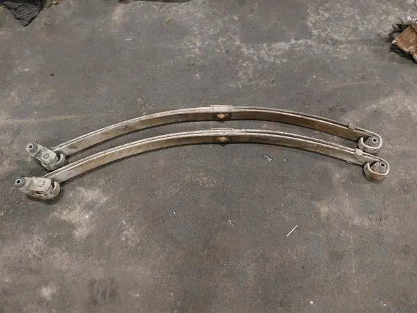 Ressort à lames avant OEM 645654 Mercedes T1 Duck image 2