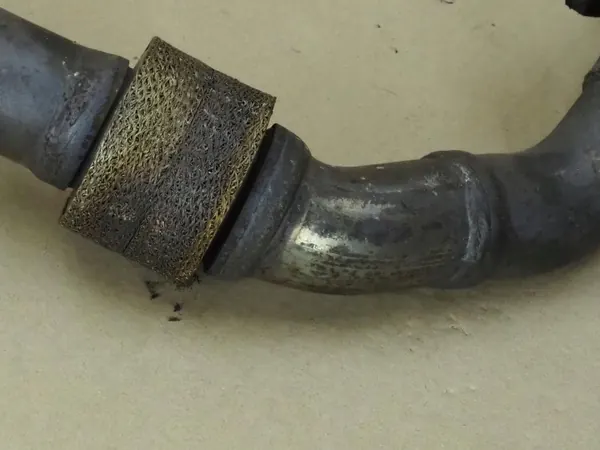 Pakoputken keräin OEM 642.852 858 Mercedes 3.0 CDI image 5