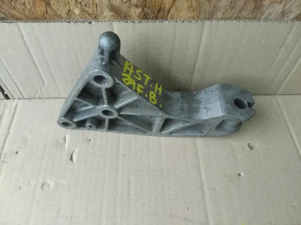 Växellådsfäste OEM 13174501 för Opel Astra III H image 2