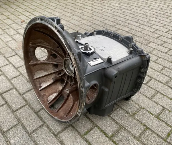 Scania Getriebegehäuse OEM 2099587 - Gebraucht image 2