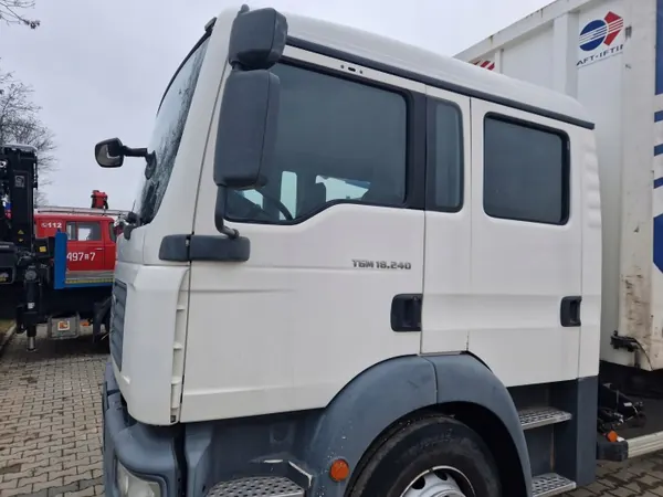 Cabine Doka Double MAN TGM 4x4 OEM 81.60000-7835 image 2