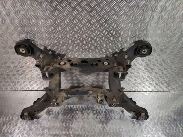 Mercedes-Benz GLE AMG Achter hulpframe OEM A1663503100 image 6