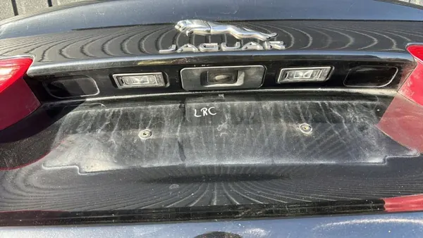Jaguar XE R Sport Kofferbakdeksel OEM KLAPA - LRC Zwart image 4