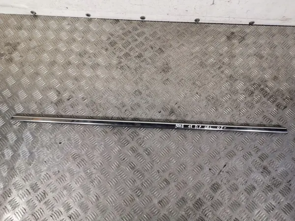 Heckfenster-Dichtung OEM FBZ15537 für Peugeot 5008 image 2