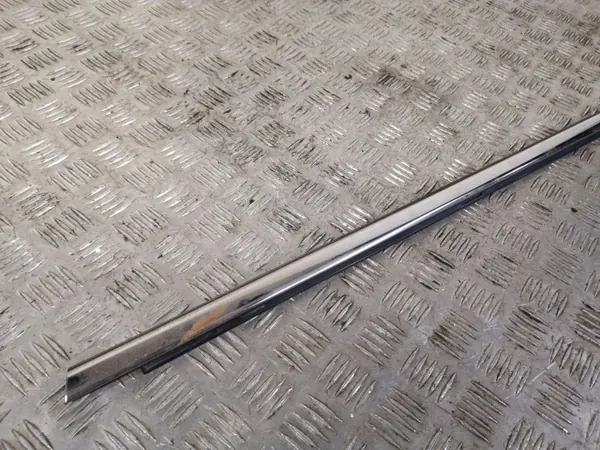 Heckfenster-Dichtung OEM FBZ15537 für Peugeot 5008 image 5