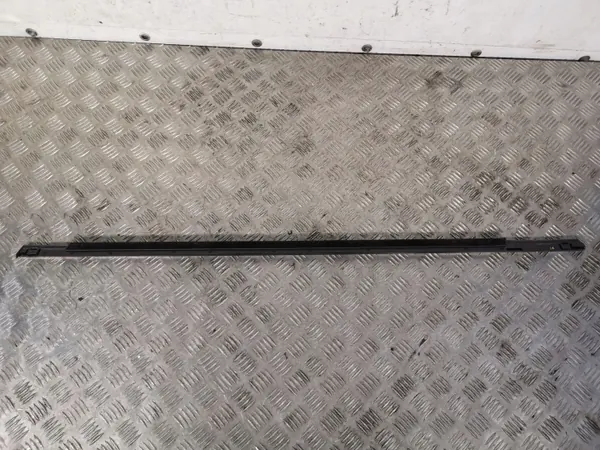 Heckfenster-Dichtung OEM FBZ15537 für Peugeot 5008 image 6