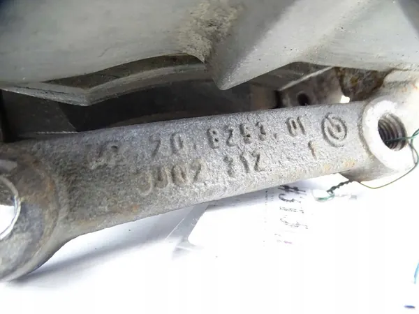 Mercedes E-luokka W211 3.2 CDI Etu Vasemman Jarrusatula OEM image 6