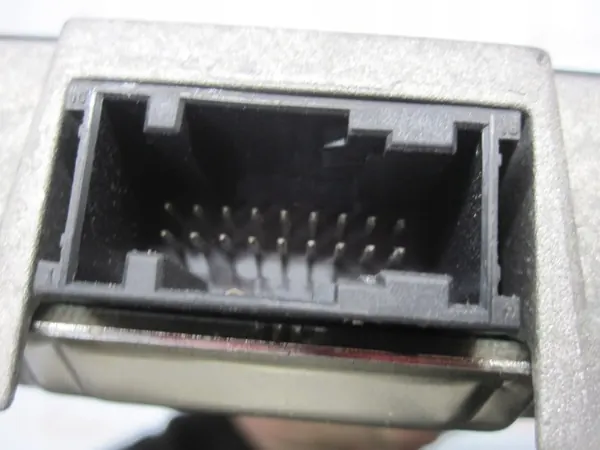 Audi Q7 4L I 08r radiovahvistin OEM 4LO035223G image 8