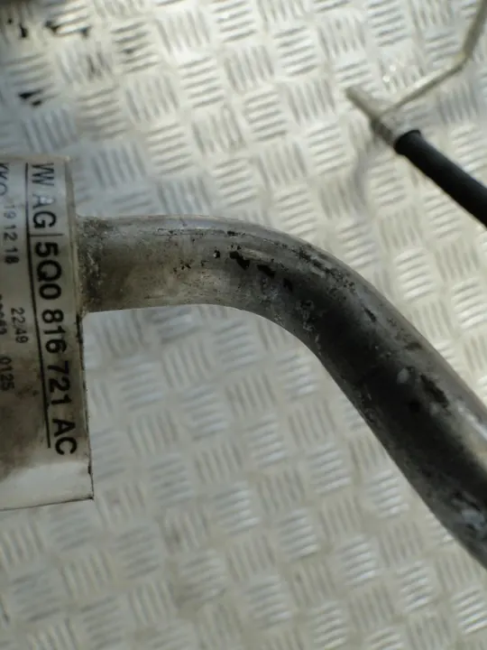 Skoda OE 5Q0816721AC Ilmastointijohdin image 4