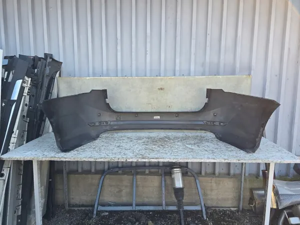 Parachoques trasero Skoda Octavia IV Kombi OEM 5E7807421 image 7