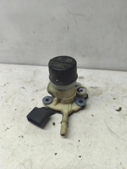 Pompe réservoir AdBlue OEM F01C250151 pour Sprinter 2.2 CDI image 5