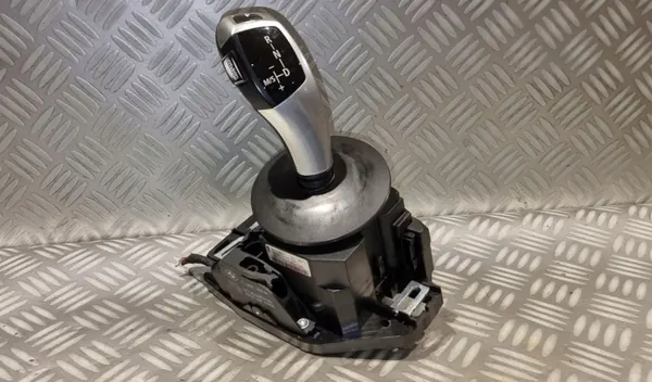 Levier de vitesse BMW OEM 9213651 pour E60 E61 E63 LCI image 3