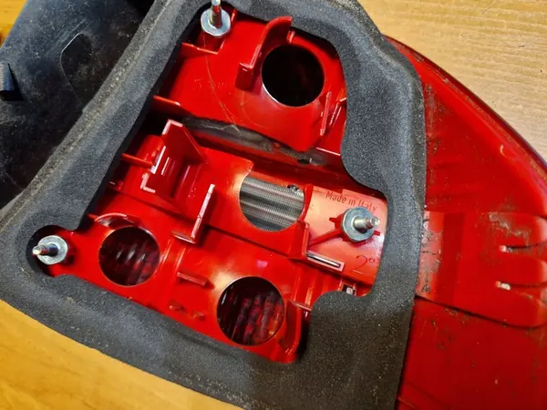 Luz Trasera Izquierda Guardabarros BMW 3 E90 6937457 image 4