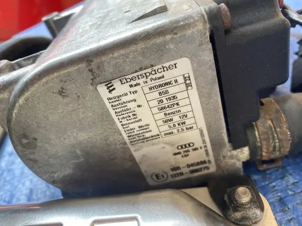 AUDI A6 C8 4K Webasto Complete Exhaust Pump OEM 4K0265081Q image 3