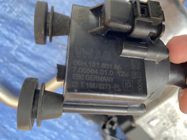 AUDI A6 C8 4K Webasto Complete Exhaust Pump OEM 4K0265081Q image 4