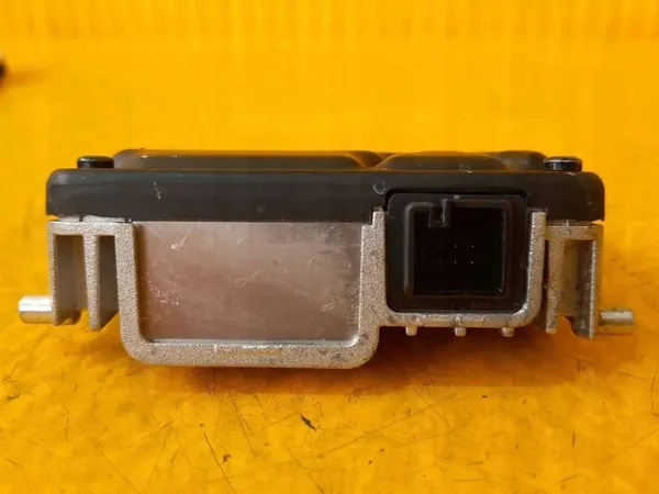 Caméra pare-brise Mercedes B W247 OEM A2479002514 image 4
