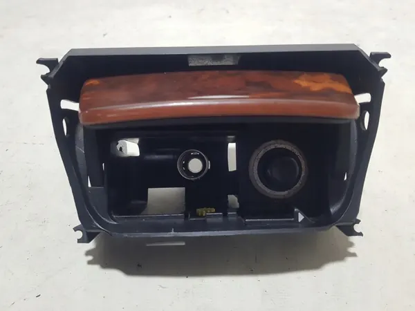 Houten asbak OEM A2308100030 voor Mercedes SL R230 image 3