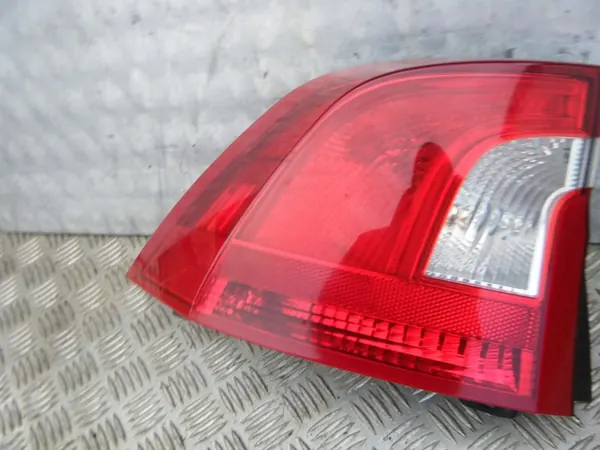 Lámpara Trasera Izquierda Volvo S60 II 30796267 image 2