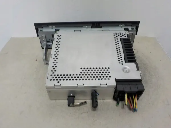 Radio BMW OE usado OEM 9132214 - Ajuste Directo image 3