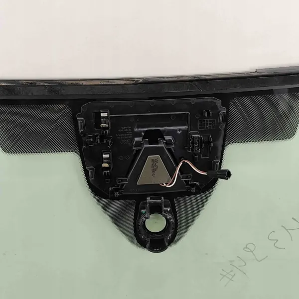 Audi A3 Limousine framruta OEM 43R011266 image 5