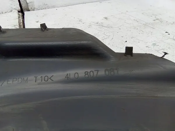 Audi Q7 4L 2008 Framskärmskydd image 2