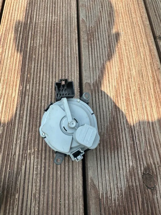 Sytytysavain Volvo C30 S40 V50 C70 OE image 2