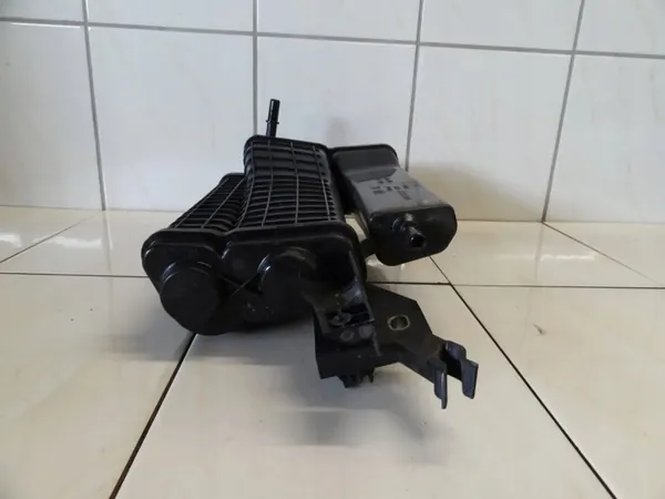 VW T-ROC 2021 1.5 TSI Kohlefilter OEM 5WA201801 image 4