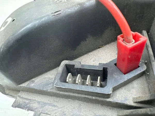 1998 Peugeot 406 Ventilador de aquecimento 651055R image 3