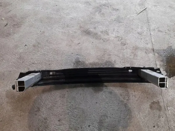 Taka-puskurin palkki OEM 8K0807332A Audi A4 B8 image 4