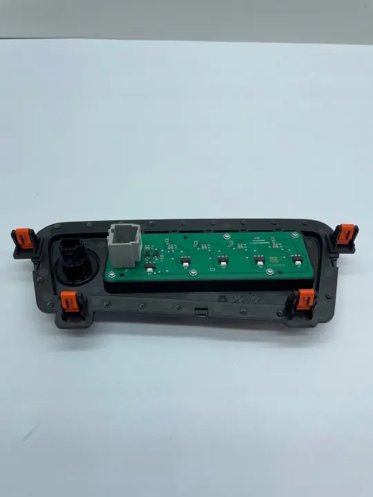 Pièce avant Chrysler Pacifica OEM 55057446AB d'occasion image 3
