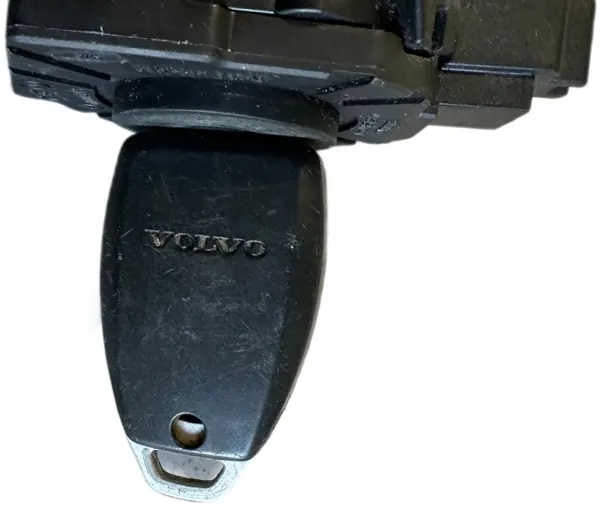 Interruptor de encendido Volvo V50 1.6D OEM 31300585 image 3