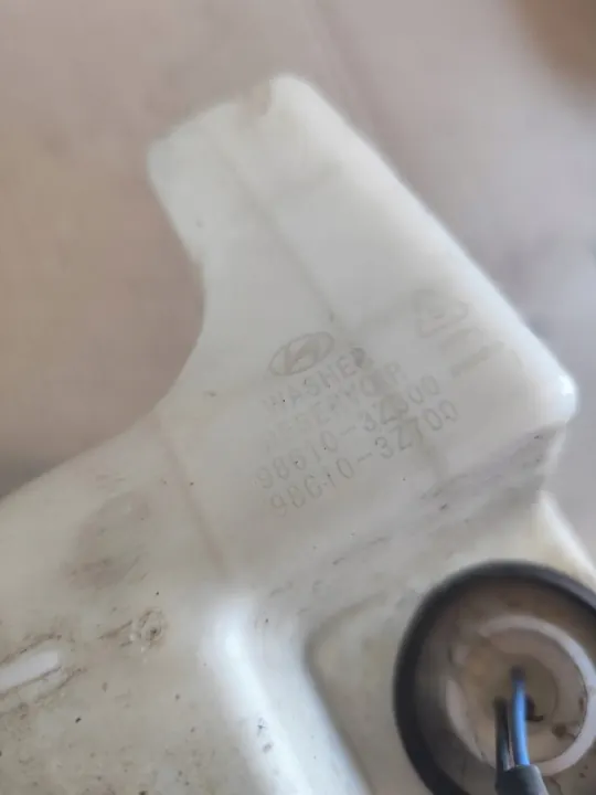 Hyundai OE 98610-3Z300 Scheibenwaschbehälter Gebraucht image 4