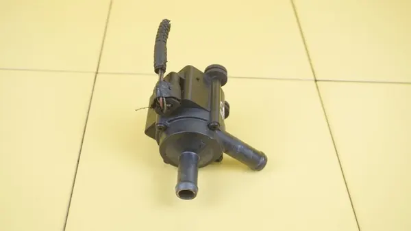 OEM M1JE waterpomp voor Ford Fiesta B-MAX 1.0 EcoBoost image 4