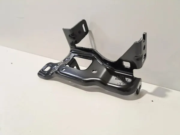 Höger ventilationsluckstöd OEM 7449412 BMW M8 image 3