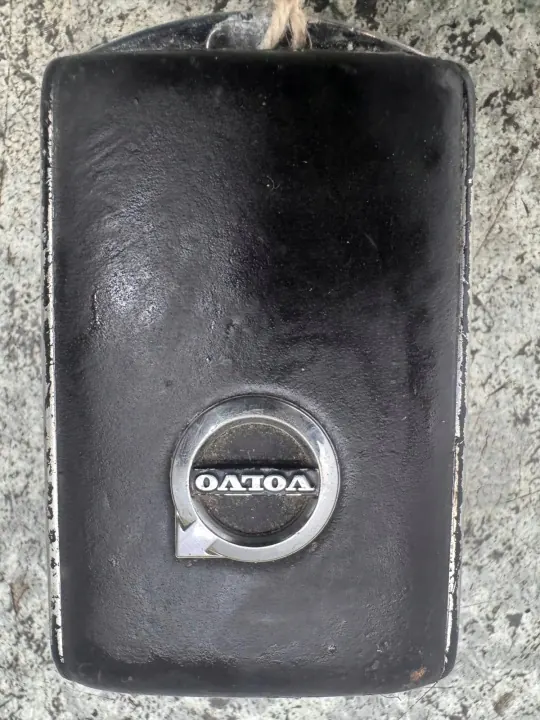 Mando Volvo XC40 2017-2024 OEM KLUCZYK PILOT image 2