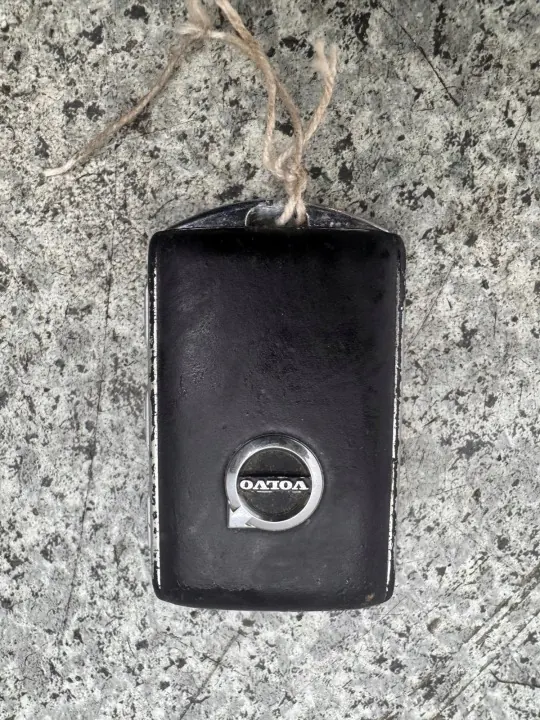 Mando Volvo XC40 2017-2024 OEM KLUCZYK PILOT image 4
