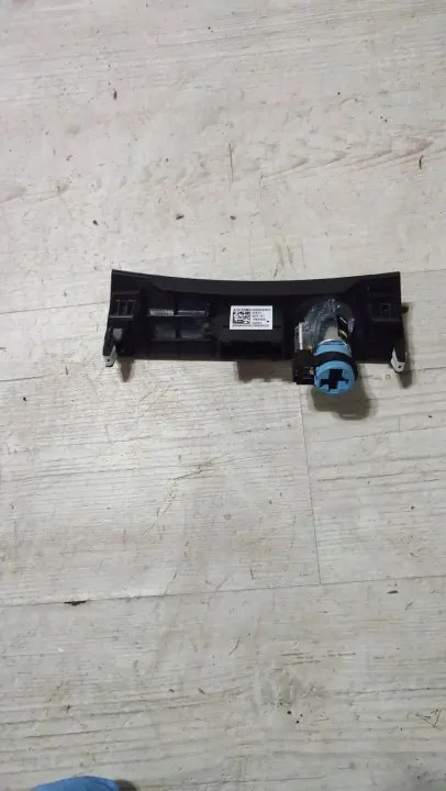 Alfa Romeo USB-aansluiting OEM 00505493820 - Gebruikt image 3