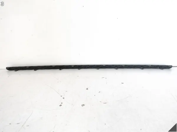 OEM 86585-J9000 Voorbumper Sierstrip Hyundai Kona image 4
