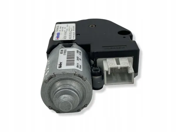 Schiebedachmotor OEM 8u0959591A für Audi Q3 2011-18 image 3