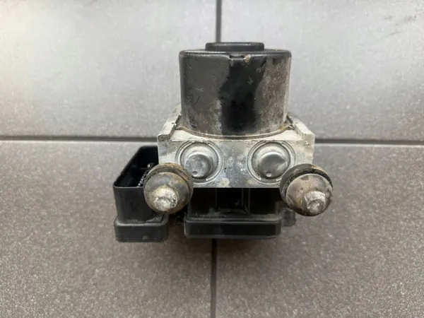 Pompe ABS OEM 06210950673 pour Chevrolet Aveo 2009 image 2