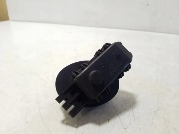 Mercedes-Benz C W204 motorrumsdelar OEM A2049820202 image 2
