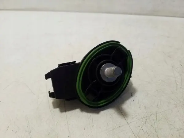 Mercedes-Benz C W204 motorrumsdelar OEM A2049820202 image 3