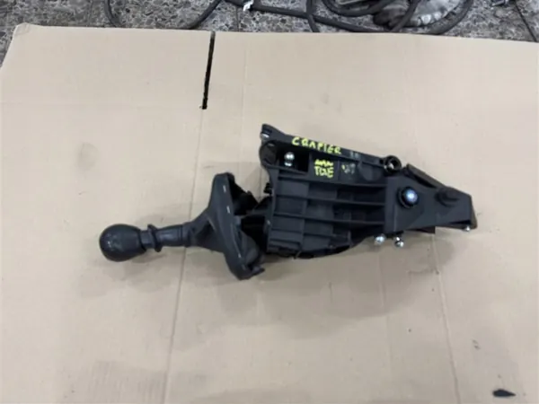 Pommeau de Vitesse OEM 7C0711025A pour VW Crafter 6 Vitesses image 2