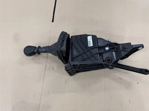 Pommeau de Vitesse OEM 7C0711025A pour VW Crafter 6 Vitesses image 6
