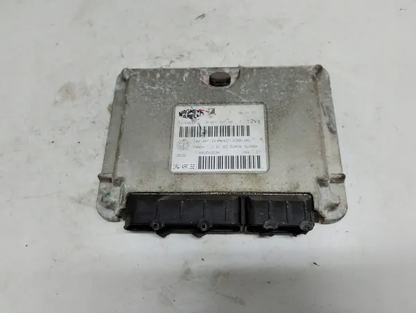 FIAT Unité de Contrôle Moteur 51798638 image 2