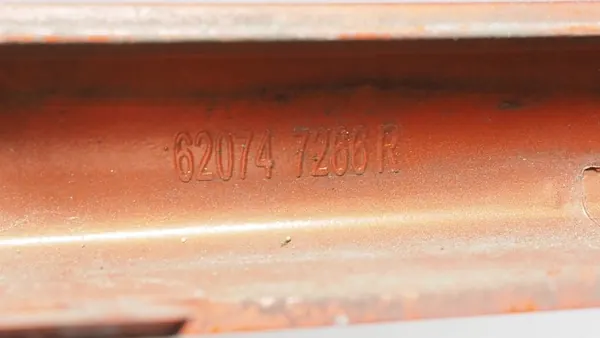 Bumperroosterframe voor rechts OEM 620747266R image 5