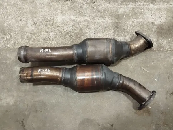 Catalyseur Aston Martin DB11 OEM JY535E214AB image 6
