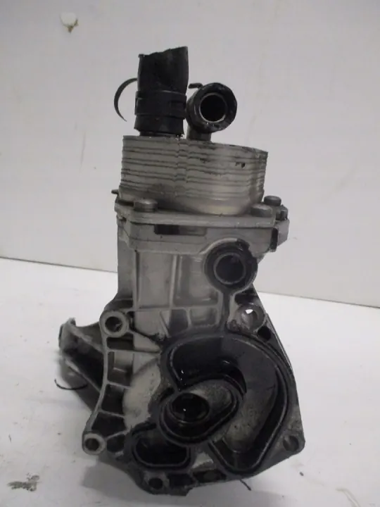 Ölfilterbasis Jaguar OEM 70515389 - Gebraucht image 3