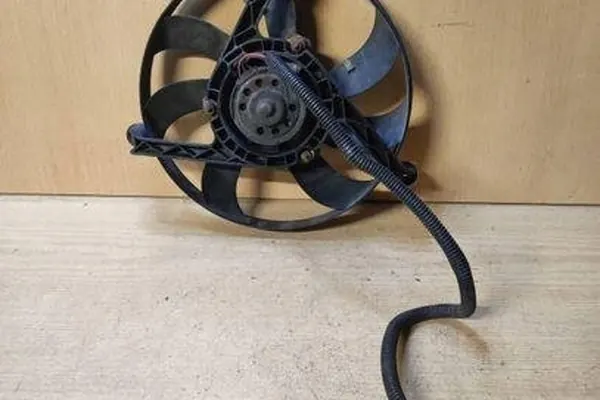 Framstötfångare VW GOLF IV VARIANT 1J0121206D image 2